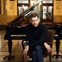 Auf schwarzen und weißen Tasten III: Andrey Gugnin