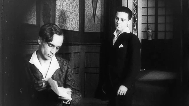 Anders als die Andern