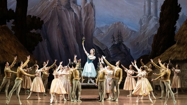 Paris Opera: Giselle
