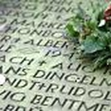 Kranzniederlegung am St.-Veit-Denkmal in Ochtum