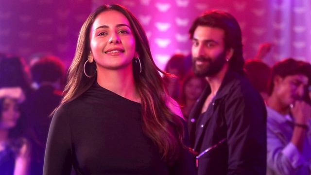 दे दे प्यार दे २