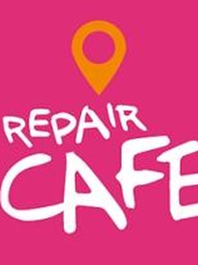 Repair Café im Haus auf der Wurth mit Smartphoneberatung
