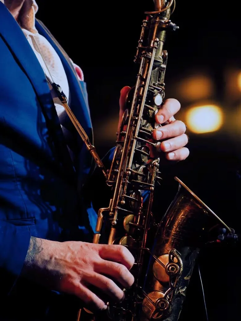 THE JAZZ ROOM „Tribut an Frank Sinatra & Louis Armstrong“