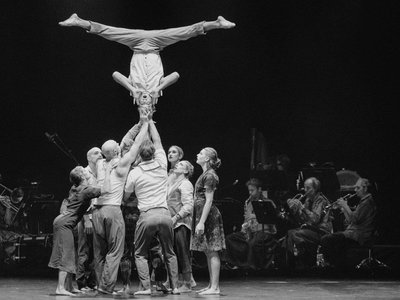 »Urlicht Primal Light« – Gustav Mahler goes Circus