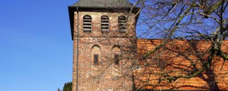 Zu Fuß über den St. Gertruden Kirchhof
