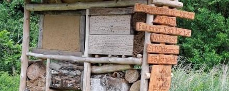 Bau einer Nisthilfe für Wildbienen - Ferienspaßaktion des SPD-Ortsvereins der SG Tarmstedt