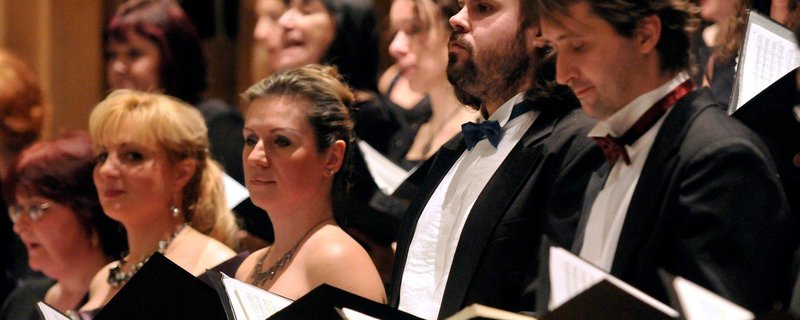 Tschechische Symphoniker Prag / Coro di Praga / Martin Peschík