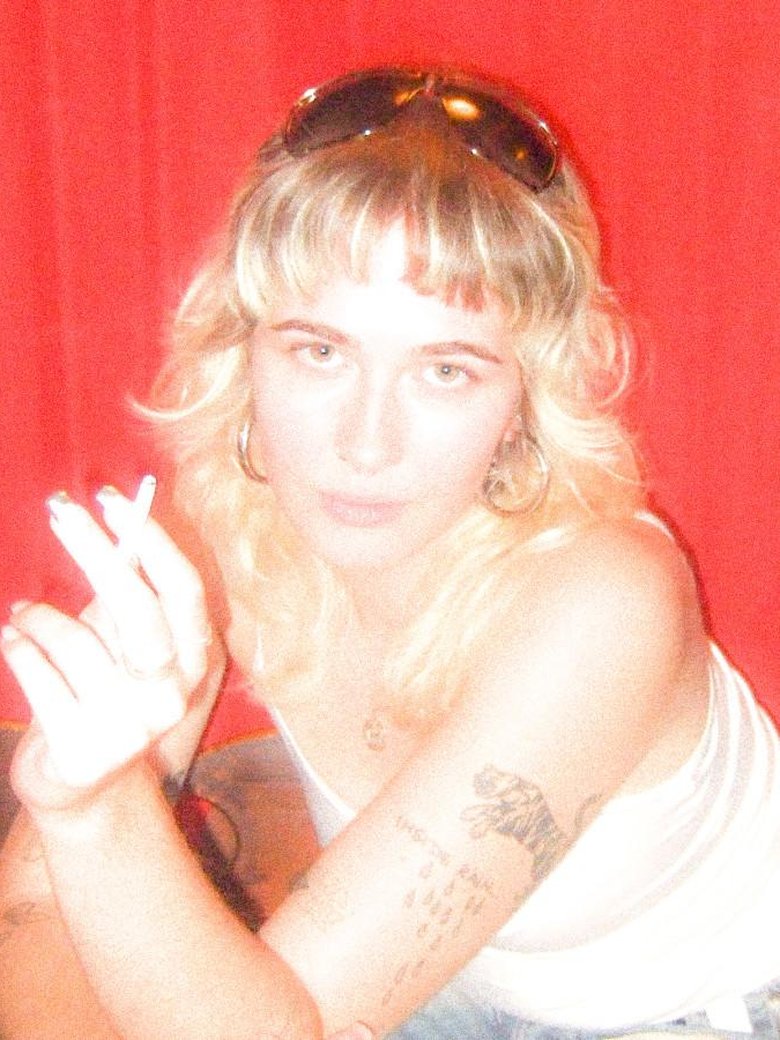 DJ b2blond