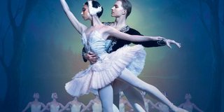 Schwanensee – International Festival Ballet & Orchester