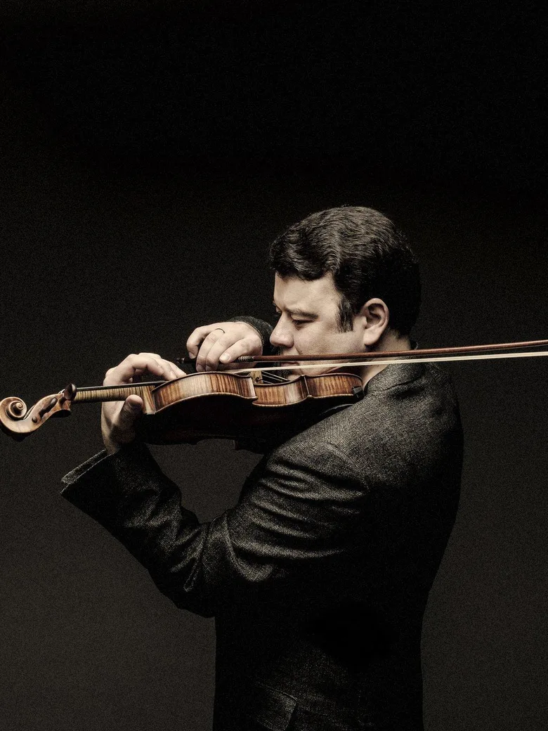 NDR Elbphilharmonie Orchester / Vadim Gluzman / Martin Fröst / Sakari Oramo