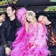 MiA.