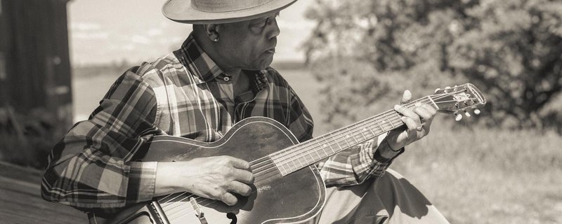 Frei. 23.10.2026 Eric Bibb Solo