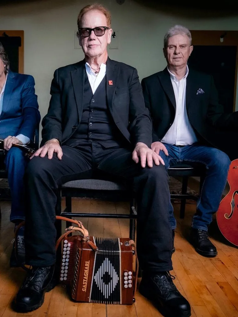 Oysterband’s John Jones,Ray Cooper & Al Scott