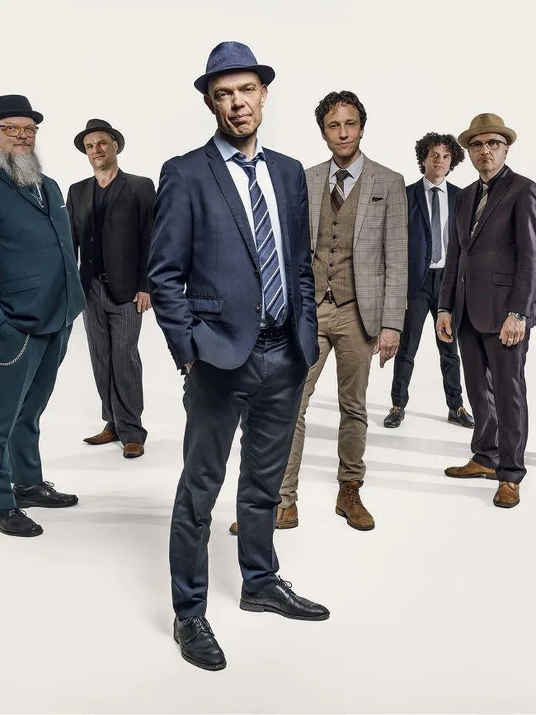 Thorbjørn Risager & The Black Tornado