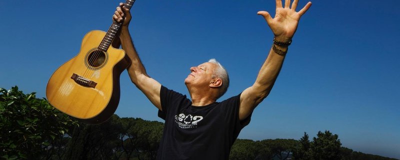 Tommy Emmanuel "Living in the Light - Tour 2027"
