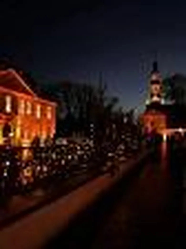 Tagesfahrt: Weihnachtsmarkt Schloss Dornum und Carolinensiel