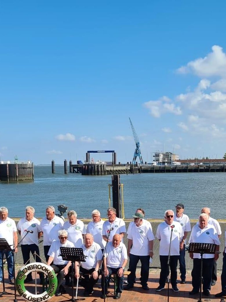 Norddeutscher Abend mit dem Olenbrooker Schlüsenchor