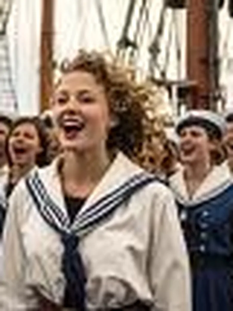 „Musikalisches Tampenziehen" / Shanty-Chor-Treffen in der Begu
