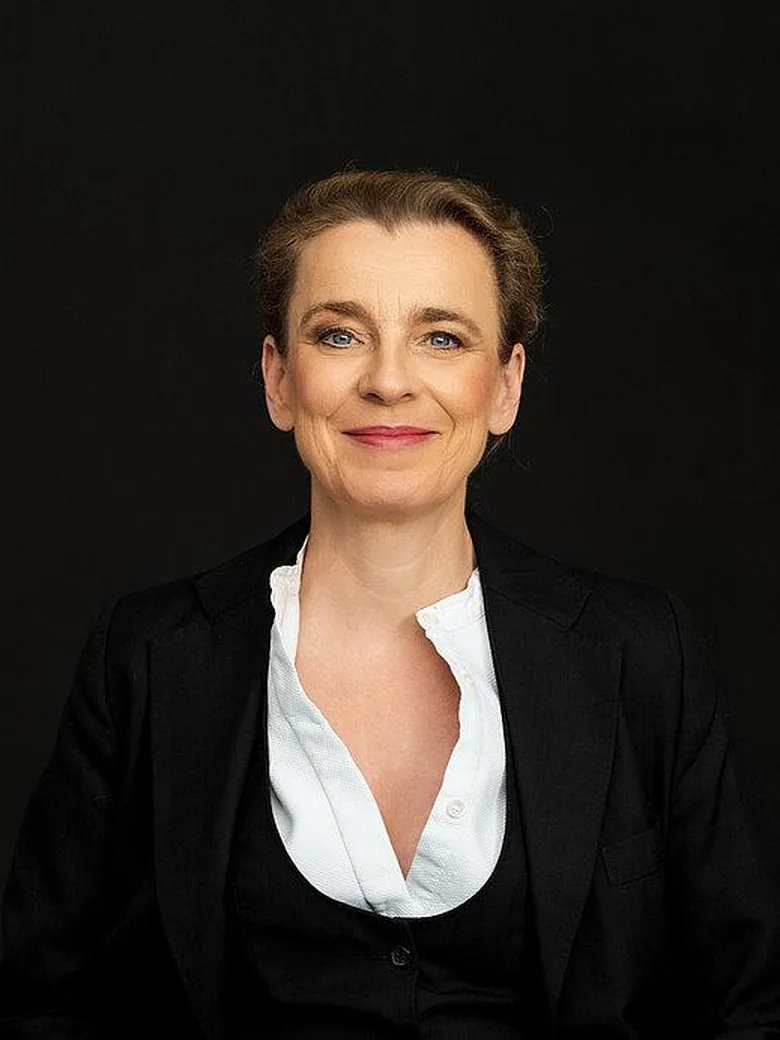 Tina Teubner - Lieber schön alt werden als hässlich jung bleiben