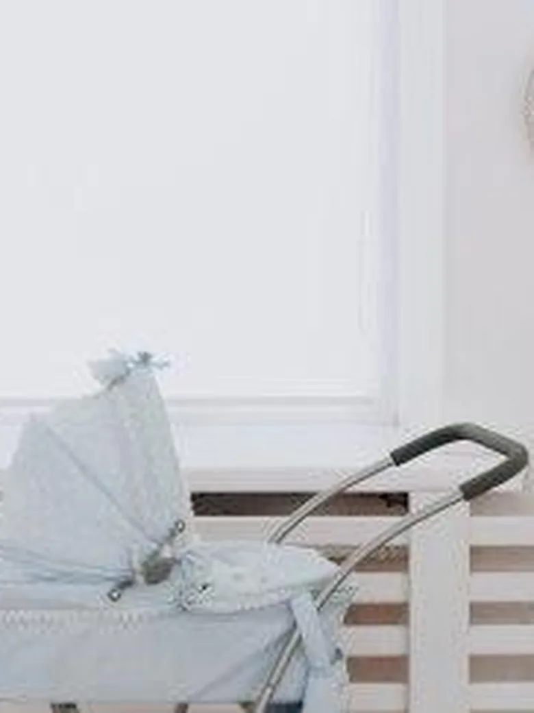 Café mit Kinderwagen