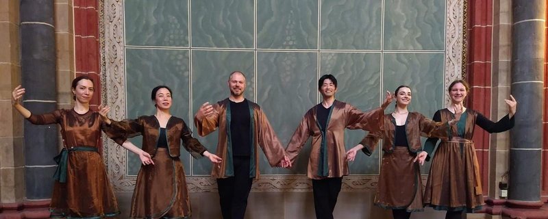 Musik und Tanz auf dem Hochchor