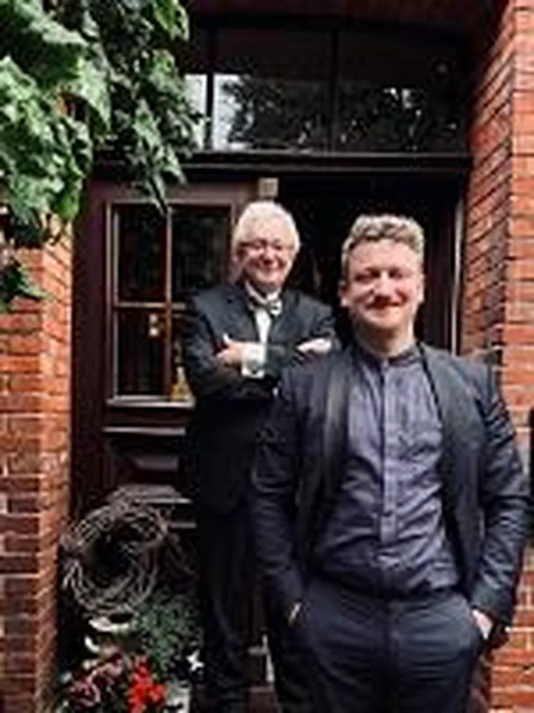 Konzert von László und Adrian Rusnak: „All’Ungarese“ - Musik und Gulasch hausgemacht von Vater und Sohn