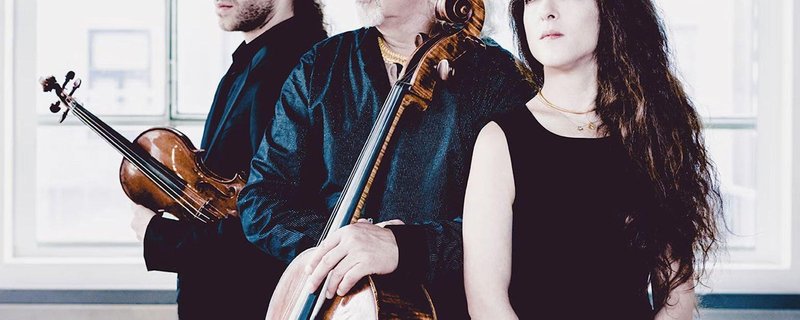 Mischa, Lily & Sascha Maisky / Neue Philharmonie Hamburg