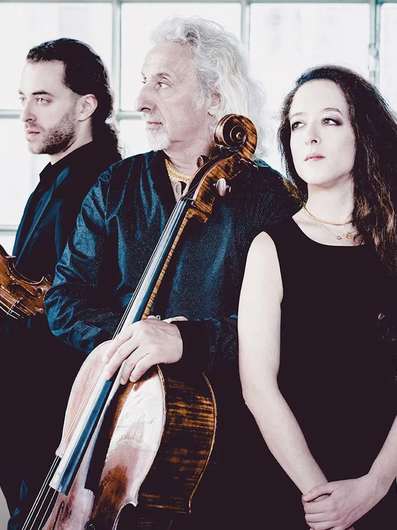 Mischa, Lily & Sascha Maisky / Neue Philharmonie Hamburg