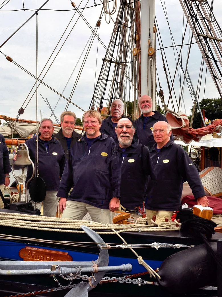 Crossjack Shanty Singers