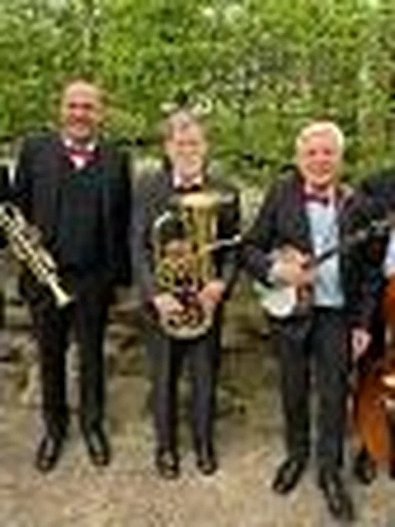 Pluto's Swing & Dixie Five
