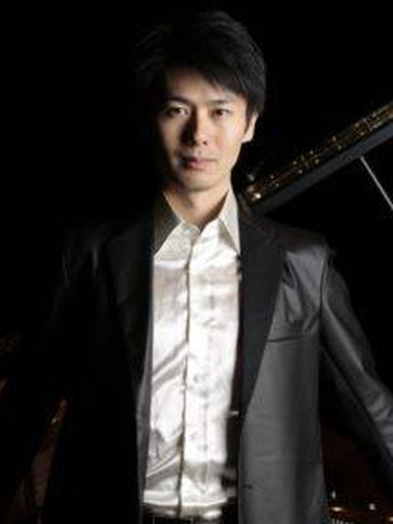 AUF SCHWARZEN UND WEIßEN TASTEN III: KOTARO FUKUMA „opus 22“