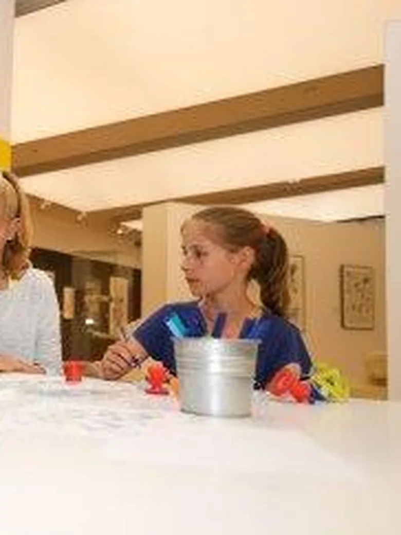 Papierwerkstatt für Kinder ab 8 Jahren