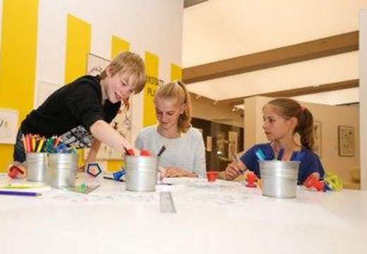 Papierwerkstatt für Kinder ab 8 Jahren
