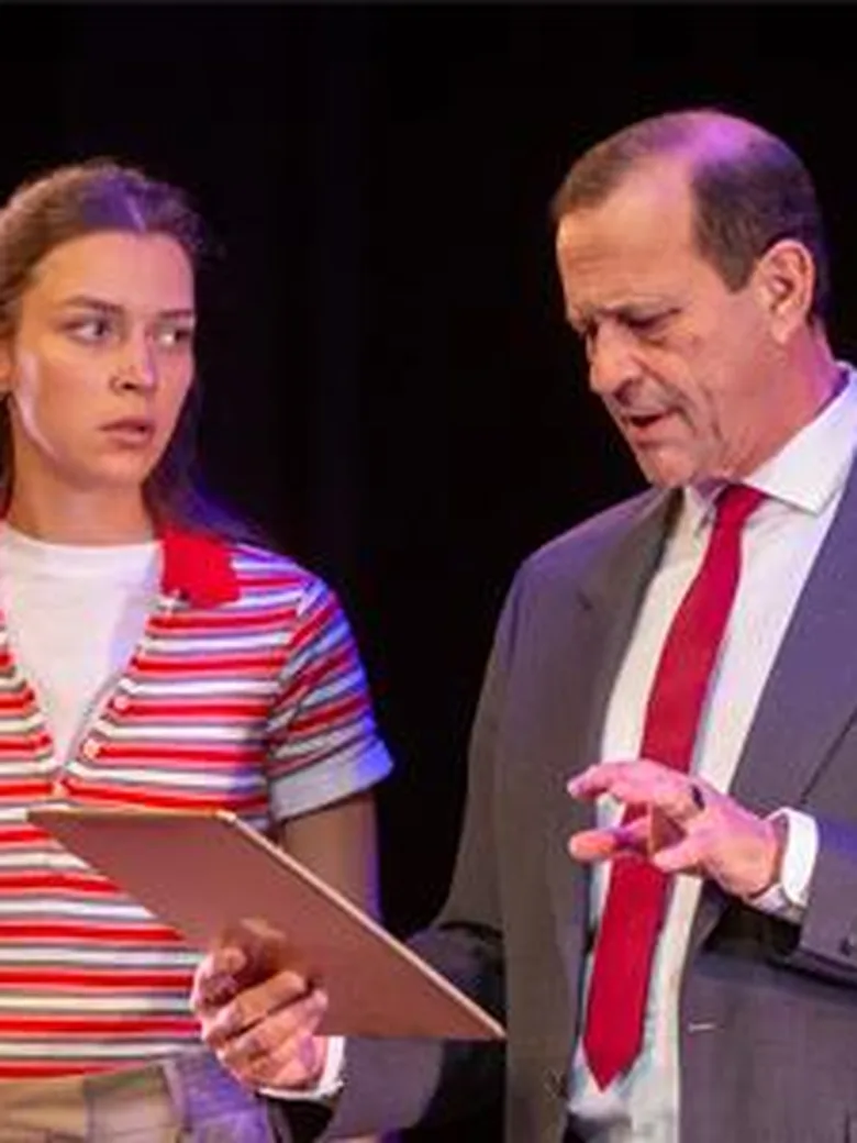 Das Stadttheater präsentiert: Mayas Kontra