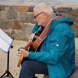 Offenes Singen mit Gitarre