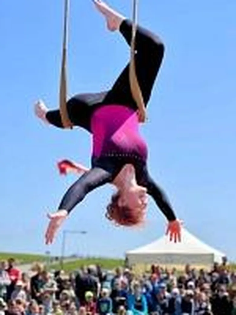 CINS – Circus im Nationalsozialismus – Artistik-Show
