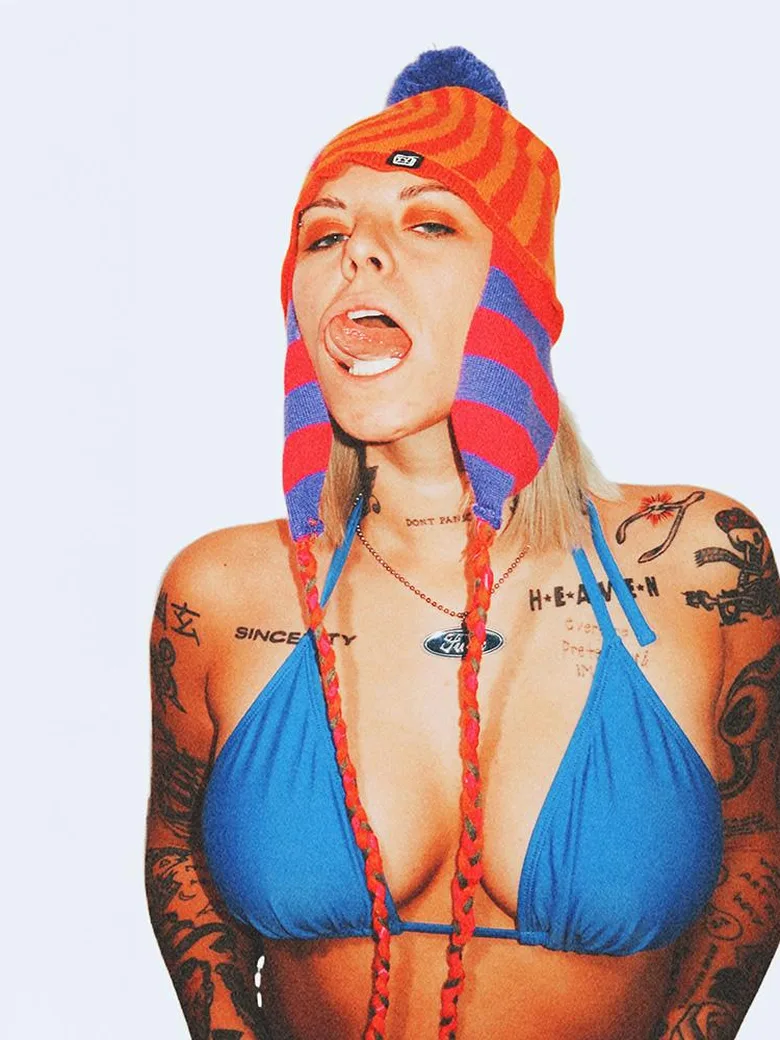LAUREN SANDERSON