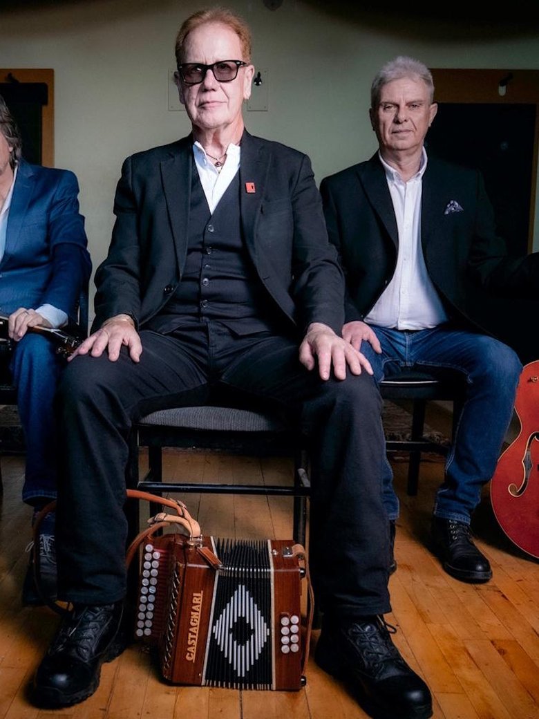 Oysterband’s John Jones,Ray Cooper & Al Scott