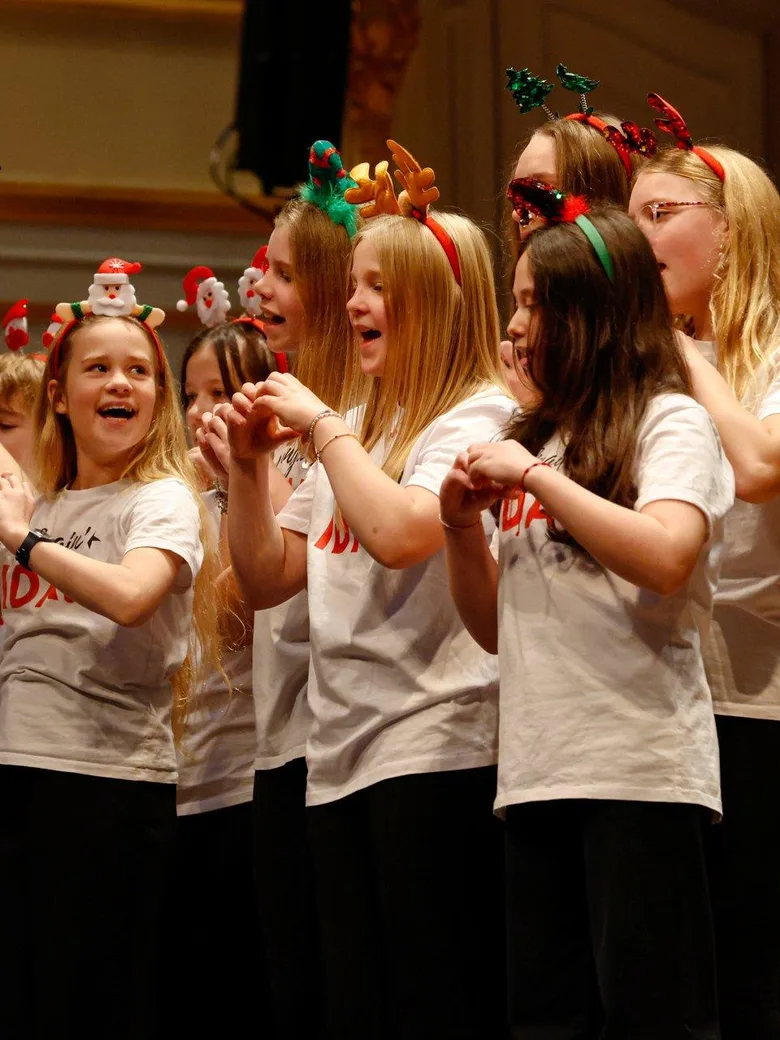 Singin’ IDA! & Friends