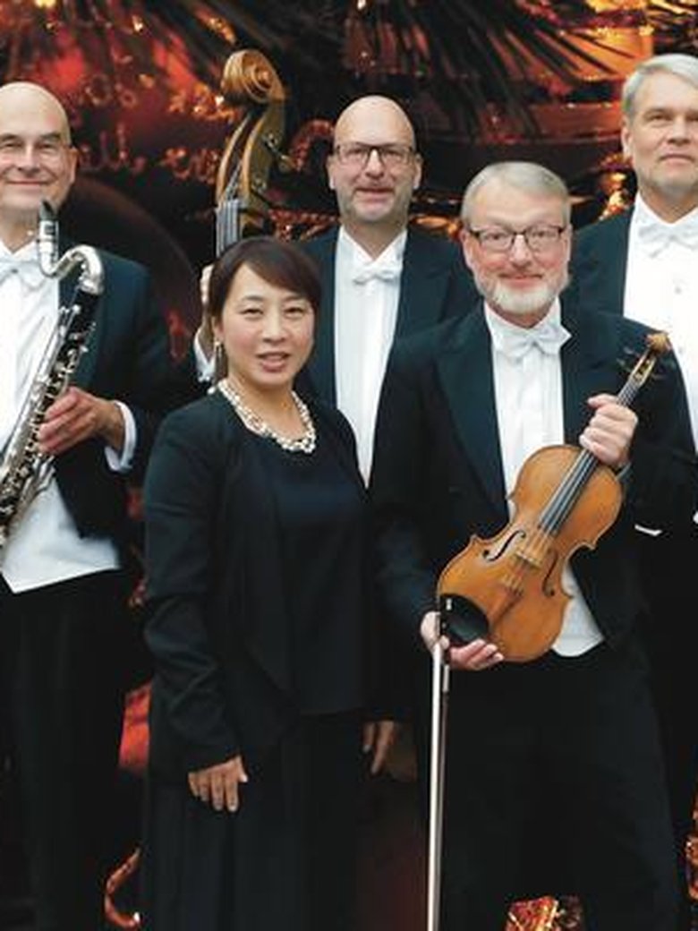 Bremer Kaffeehaus-Orchester - WEIHNACHTSZAUBER - WINTERTRÄUME – Weihnachtskonzert