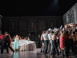 LA TRAVIATA