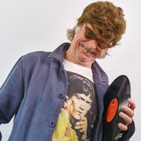 Helge Schneider "Ellenbogen vom Tisch!"