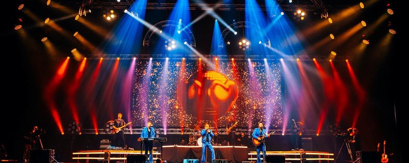 Bee Gees by MainCourse