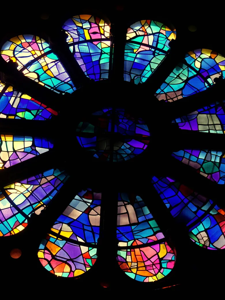 Kirchen-Lounge – Kirche der Begegnungen zum Ausruhen, Entspannen, Kraft schöpfen, Kennenlernen, Schaukeln...