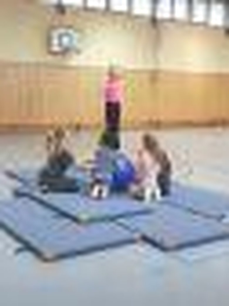 MACH MIT! - Zirkusworkshop mit Maren Theesfeld