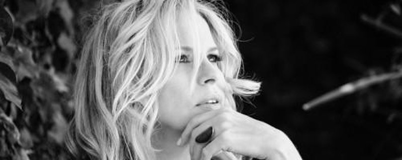 VONDA SHEPARD
