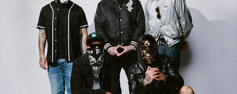 HOLLYWOOD UNDEAD
