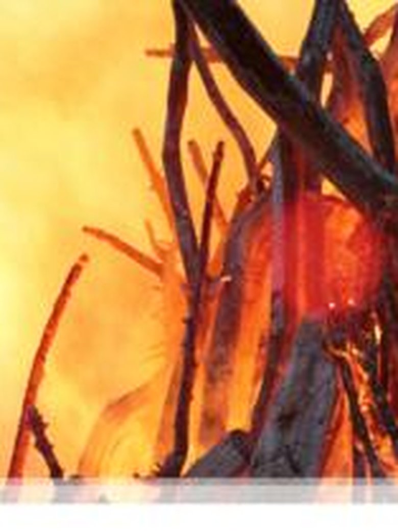 Osterfeuer in Pfahlhausen
