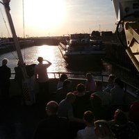 Hafenrundfahrt in die Industriehäfen