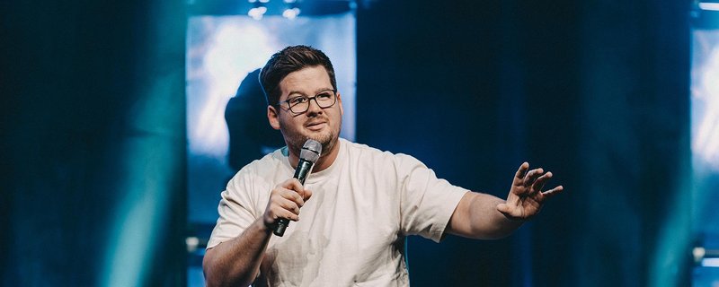 Chris Tall – Keep Laughing